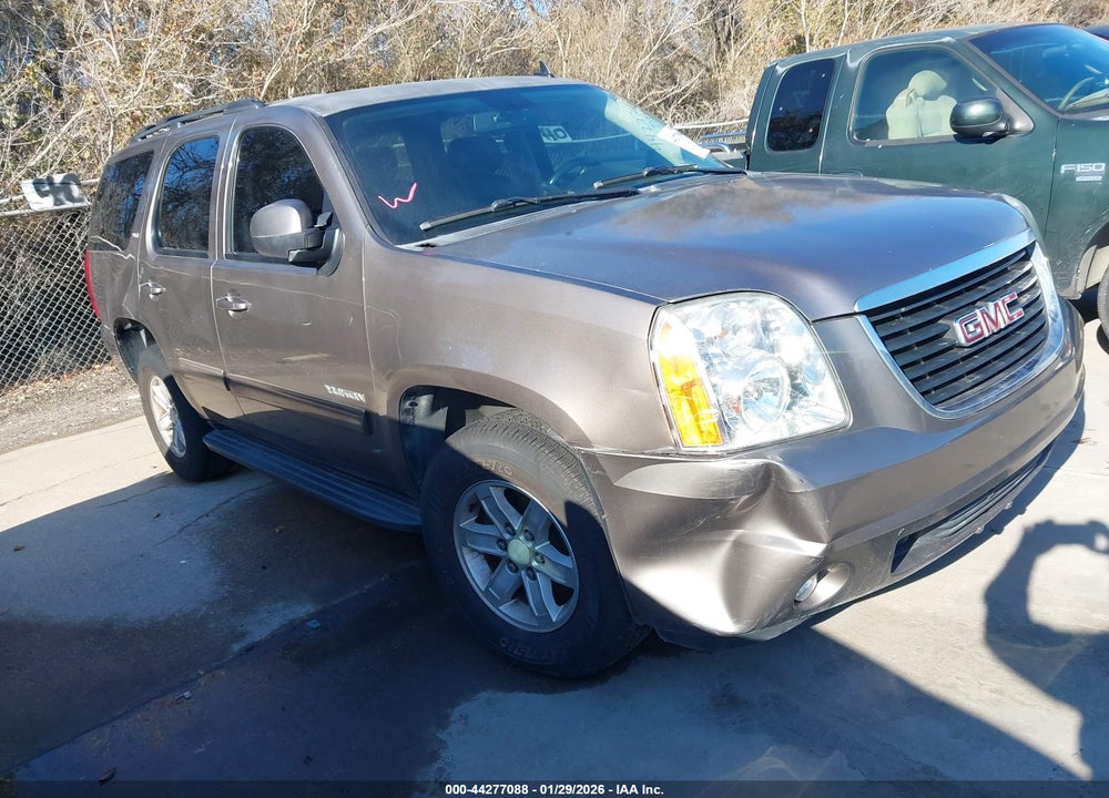 2013 GMC YUKON SLT VIN: 1GKS1CE04DR294895