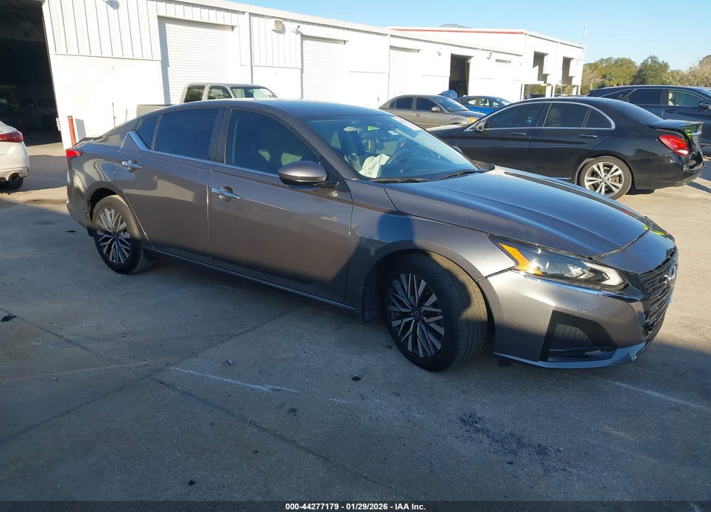 2023 NISSAN ALTIMA SV FWD VIN: 1N4BL4DV0PN336571