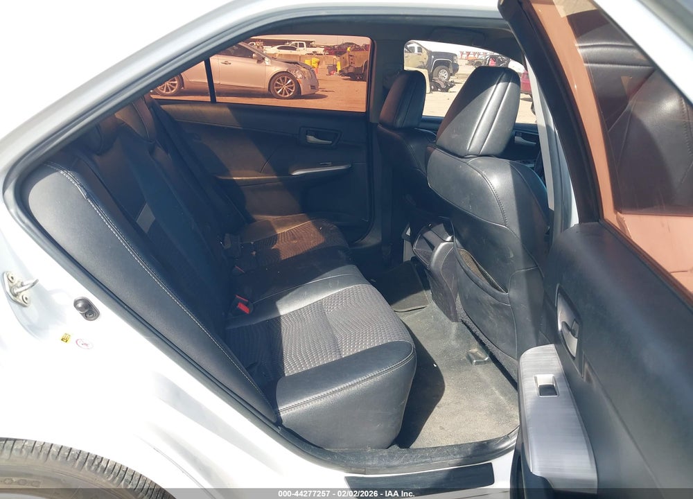 2014 TOYOTA CAMRY SE VIN: 4T1BF1FK1EU395940