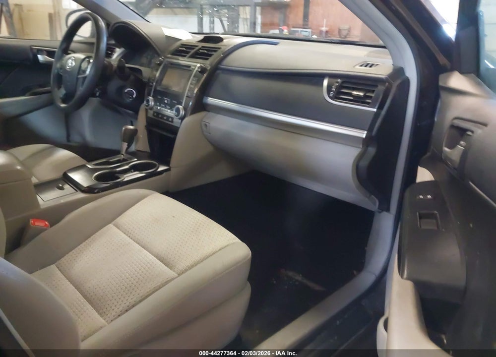 2014 TOYOTA CAMRY LE VIN: 4T4BF1FK2ER389439