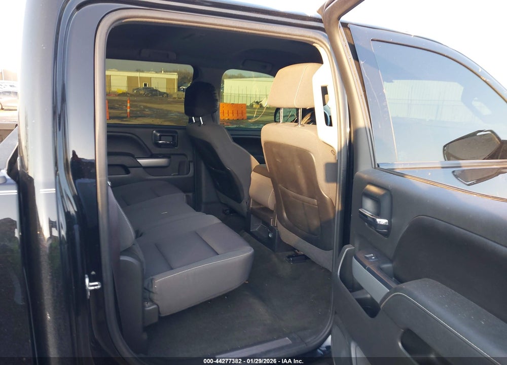 2015 CHEVROLET SILVERADO 1500 2LT VIN: 3GCUKREC5FG133974