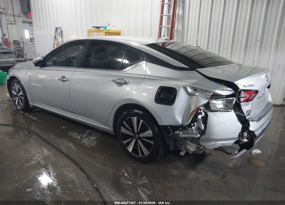 2022 NISSAN ALTIMA SV FWD VIN: 1N4BL4DV0NN322456