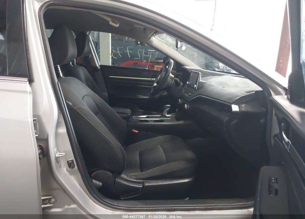 2022 NISSAN ALTIMA SV FWD VIN: 1N4BL4DV0NN322456