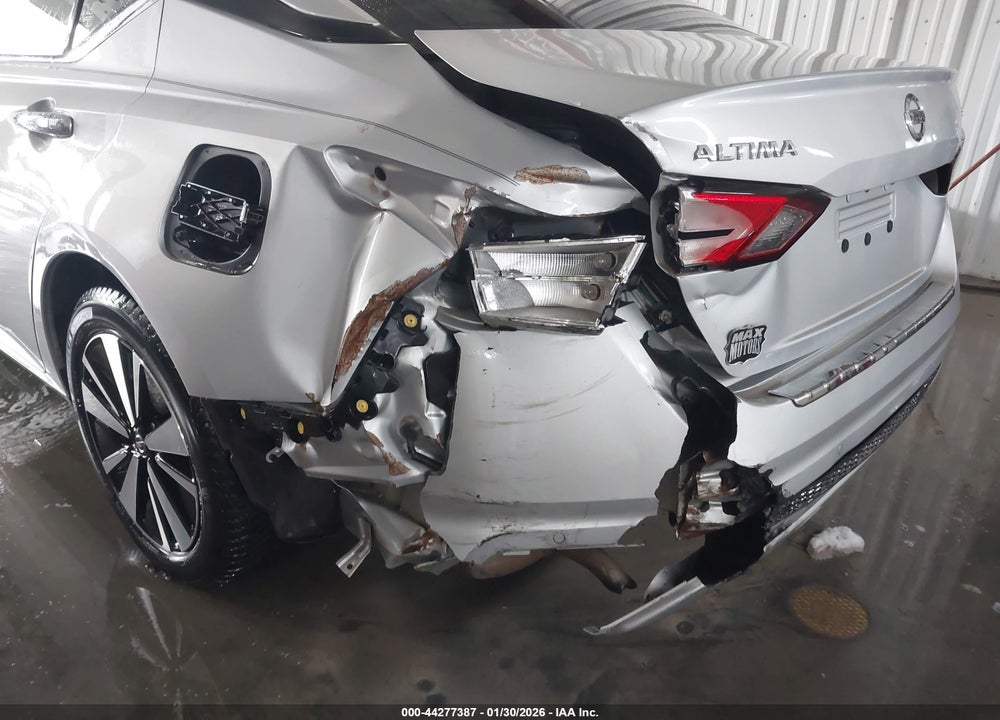 2022 NISSAN ALTIMA SV FWD VIN: 1N4BL4DV0NN322456