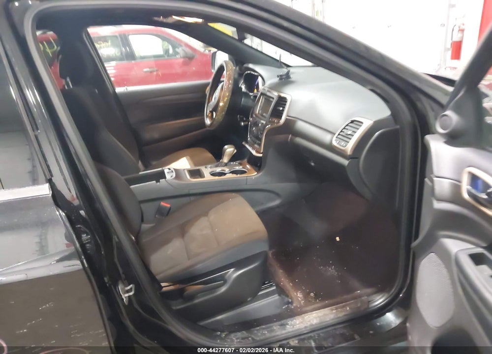 2016 JEEP GRAND CHEROKEE LAREDO VIN: 1C4RJFAG8GC332215