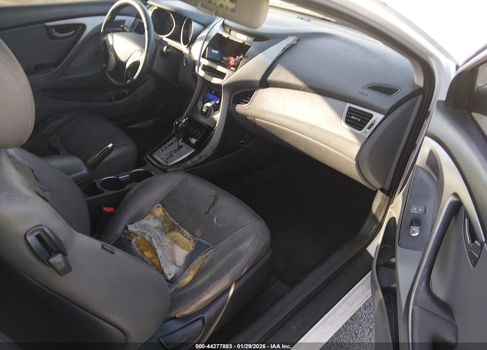 2013 HYUNDAI ELANTRA SE VIN: KMHDH6AE1DU012627