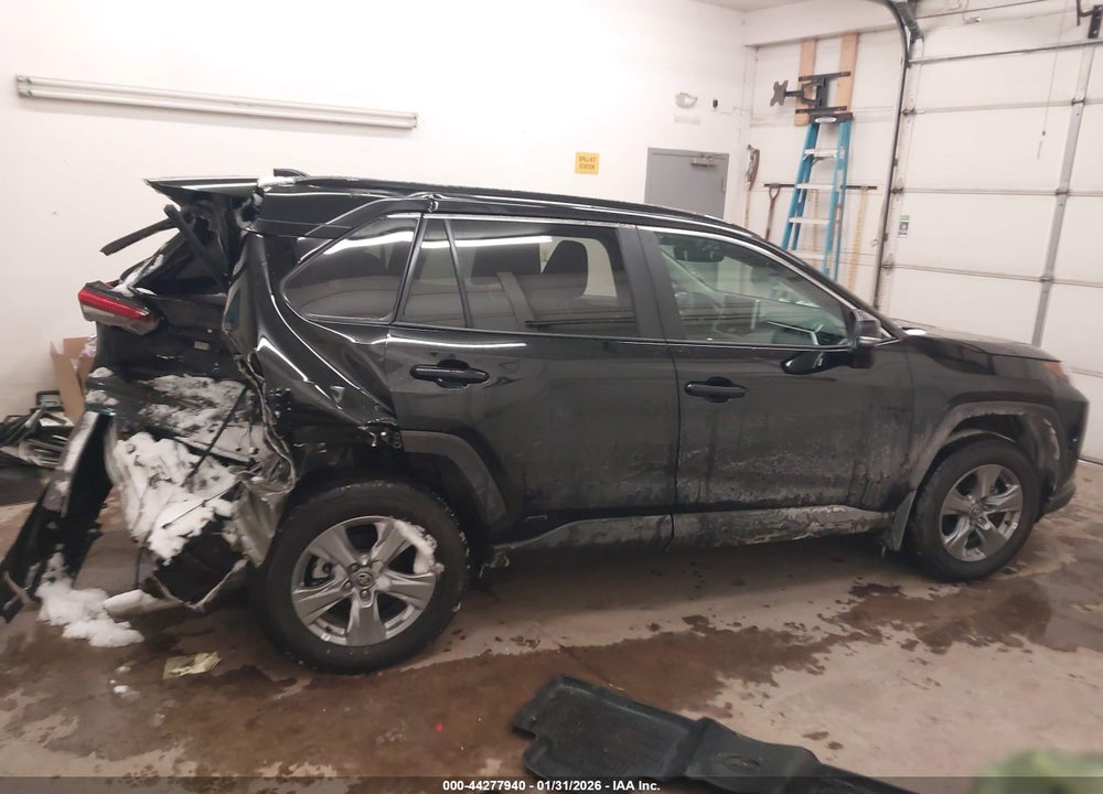 2025 TOYOTA RAV4 HYBRID XLE VIN: 4T3RWRFV1SU205693