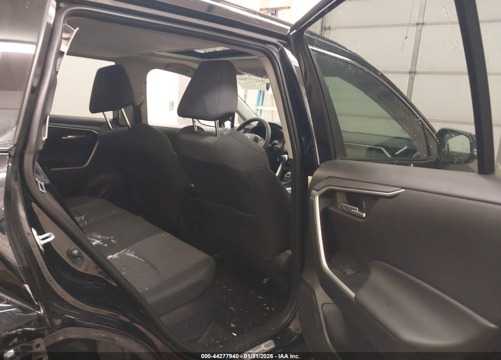 2025 TOYOTA RAV4 HYBRID XLE VIN: 4T3RWRFV1SU205693