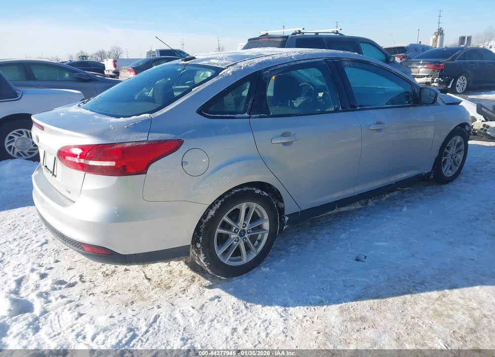 2018 FORD FOCUS SE VIN: 1FADP3F20JL328130