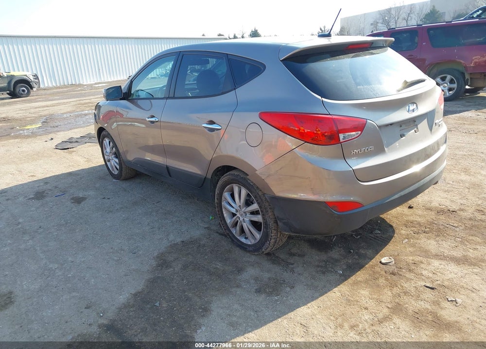 2010 HYUNDAI TUCSON LIMITED VIN: KM8JU3AC8AU083573