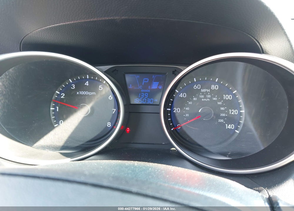 2010 HYUNDAI TUCSON LIMITED VIN: KM8JU3AC8AU083573