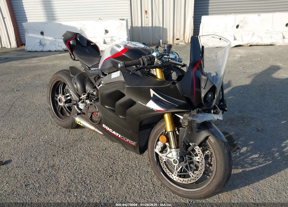 2021 DUCATI PANIGALE V4/V4S/V4S SPECIALE VIN: ZDMDAGNW2MB001475