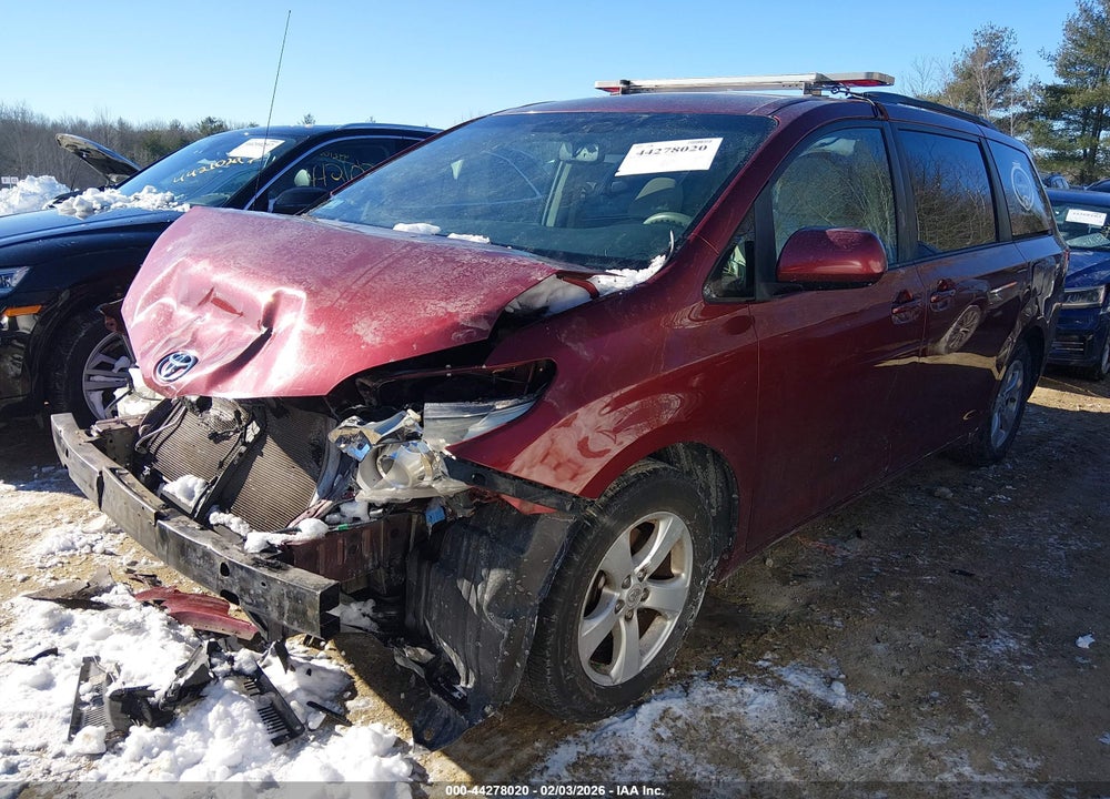 2011 TOYOTA SIENNA LE V6 VIN: 5TDKK3DC4BS020535