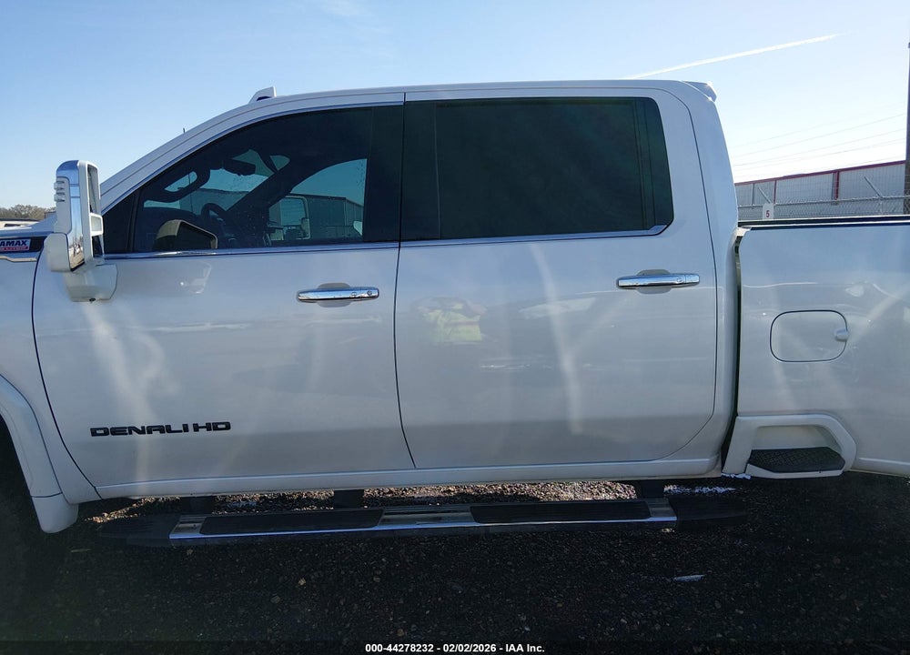 2020 CHEVROLET SILVERADO 3500HD 4WD  LONG BED HIGH COUNTRY VIN: 1GC4YVEYXLF322233