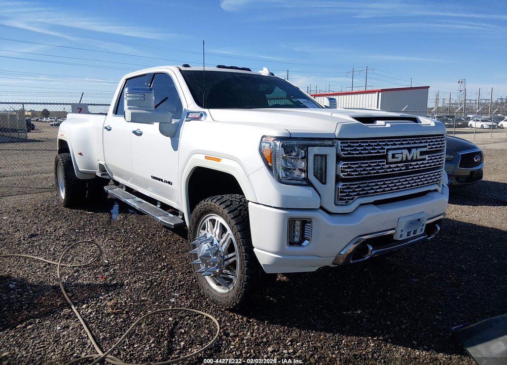 2020 CHEVROLET SILVERADO 3500HD 4WD  LONG BED HIGH COUNTRY VIN: 1GC4YVEYXLF322233