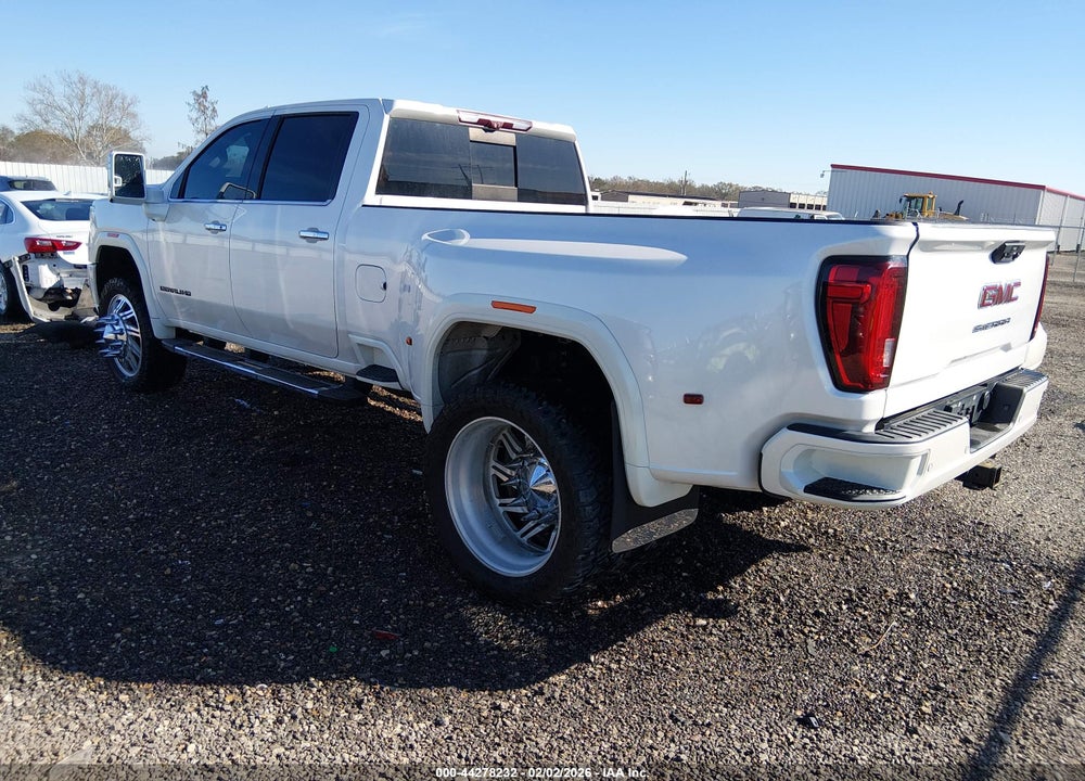 2020 CHEVROLET SILVERADO 3500HD 4WD  LONG BED HIGH COUNTRY VIN: 1GC4YVEYXLF322233