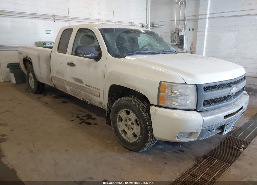 2010 CHEVROLET SILVERADO 1500 LT VIN: 1GCSKSE01AZ227606