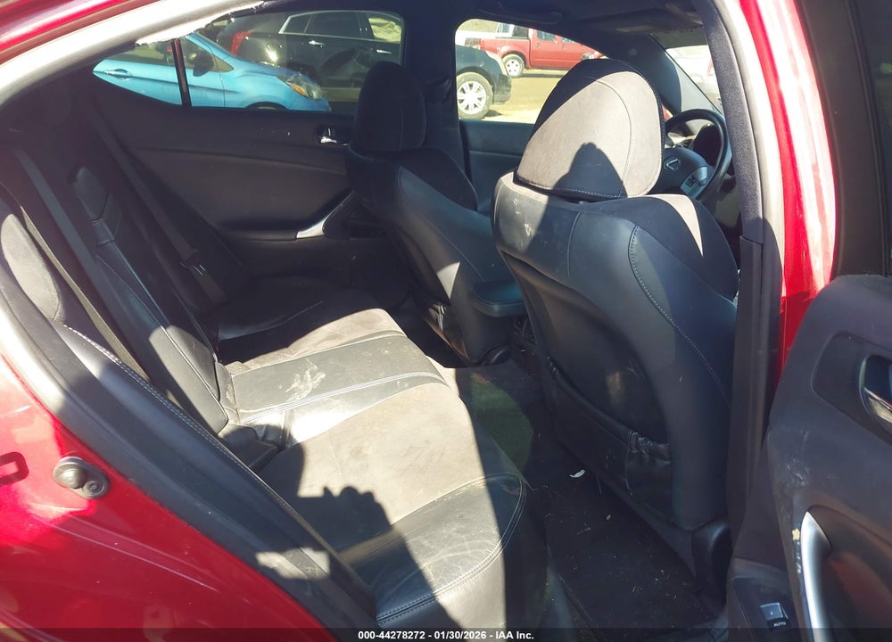 2011 LEXUS IS 250 VIN: JTHBF5C29B5150940