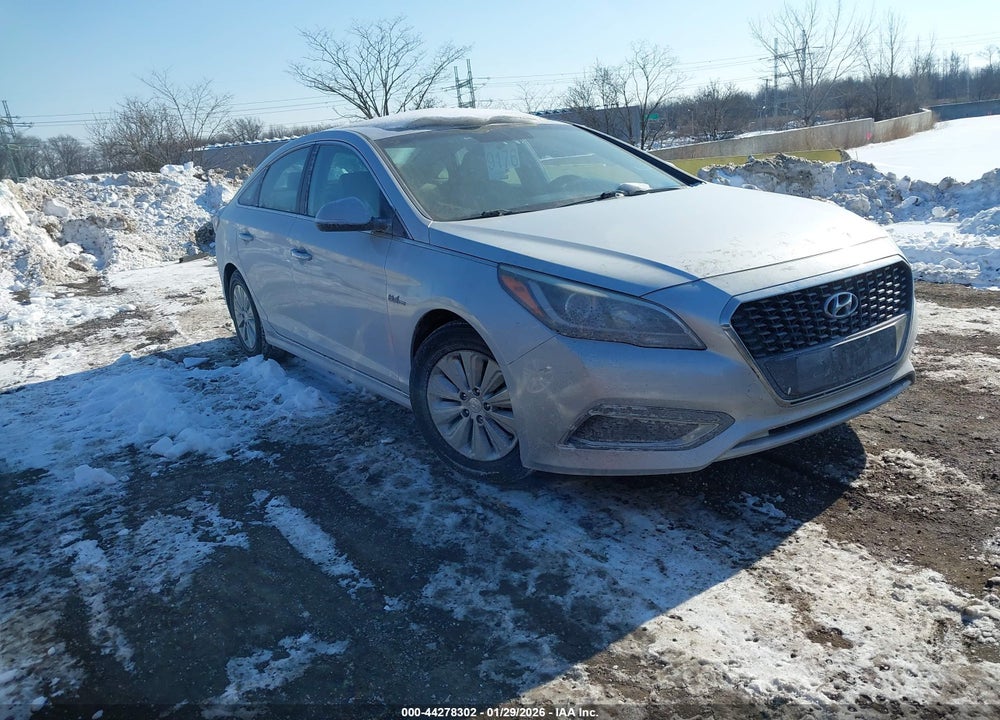 2016 HYUNDAI SONATA HYBRID SE VIN: KMHE24L13GA023672