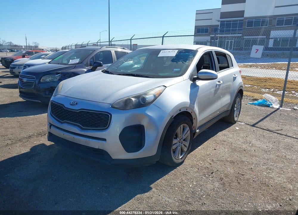 2018 KIA SPORTAGE LX VIN: KNDPM3AC4J7312585