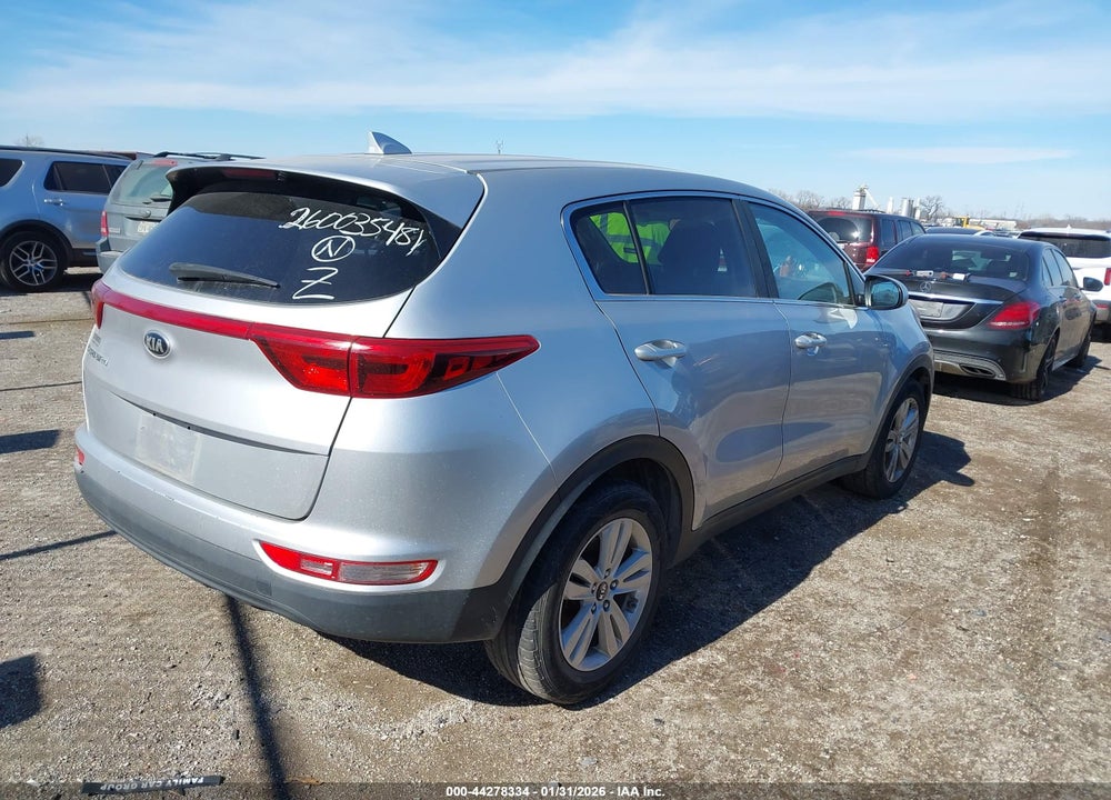 2018 KIA SPORTAGE LX VIN: KNDPM3AC4J7312585