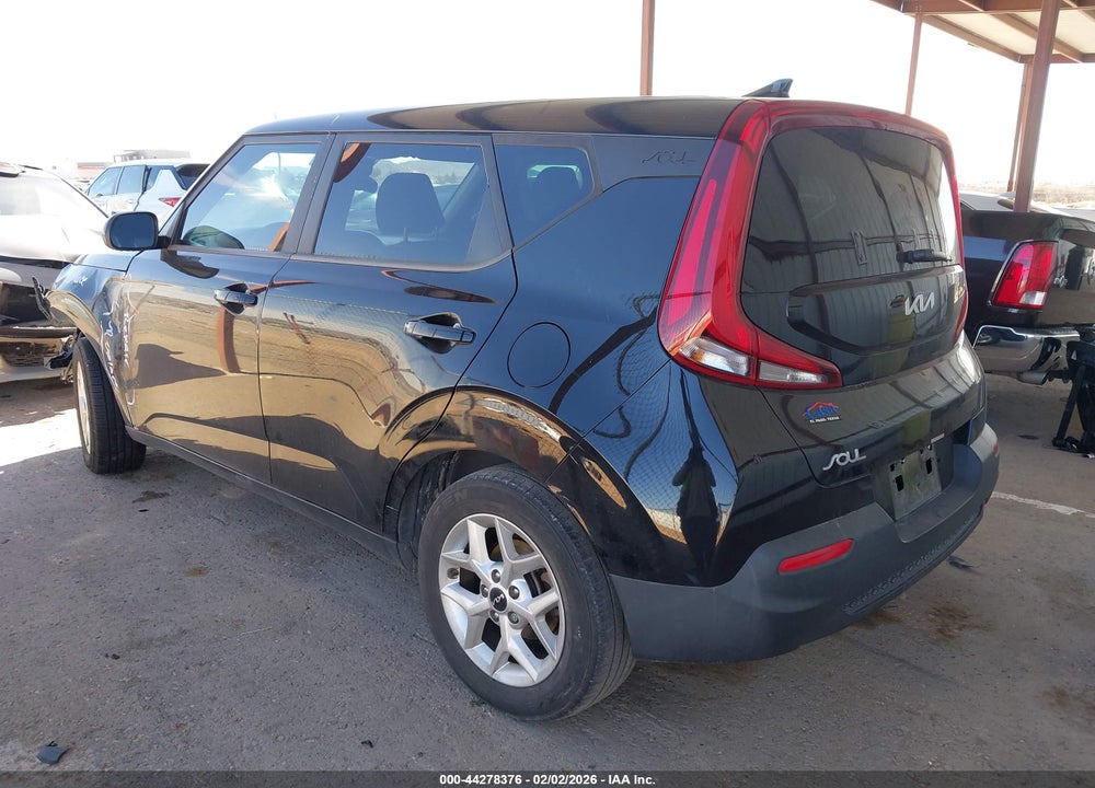 2022 KIA SOUL S VIN: KNDJ23AU1N7180184