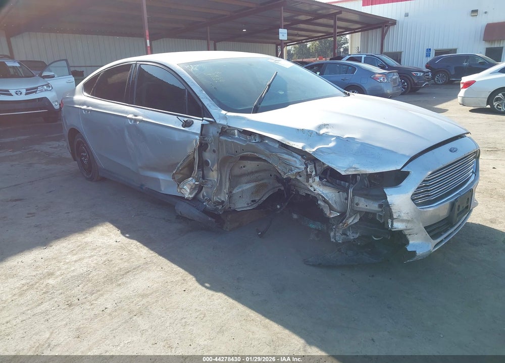 2014 FORD FUSION S VIN: 1FA6P0G75E5401231
