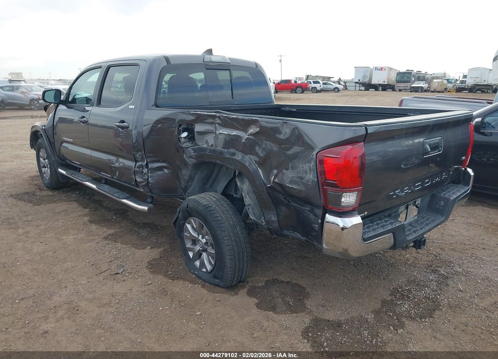 2018 TOYOTA TACOMA SR5 VIN: 5TFBZ5DN3JX004473