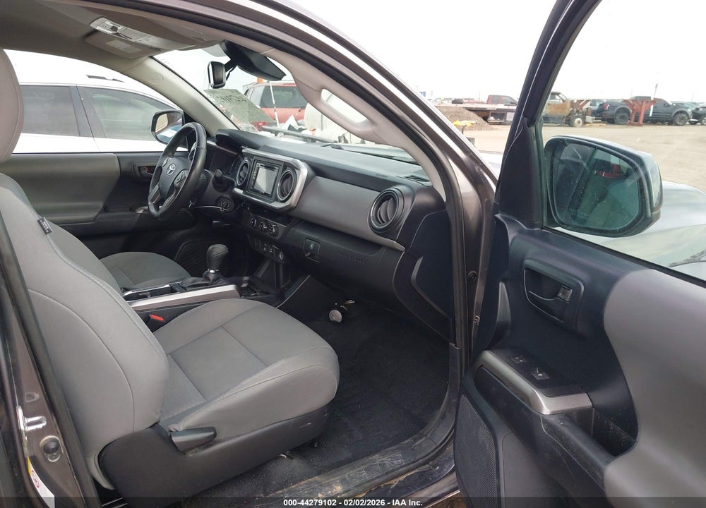 2018 TOYOTA TACOMA SR5 VIN: 5TFBZ5DN3JX004473