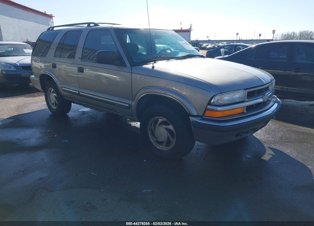 2001 CHEVROLET BLAZER LT VIN: 1GNDT13W81K252767