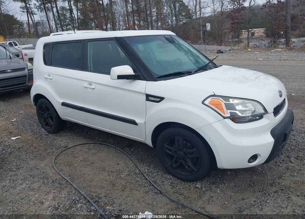 2011 KIA SOUL + VIN: KNDJT2A27B7301222