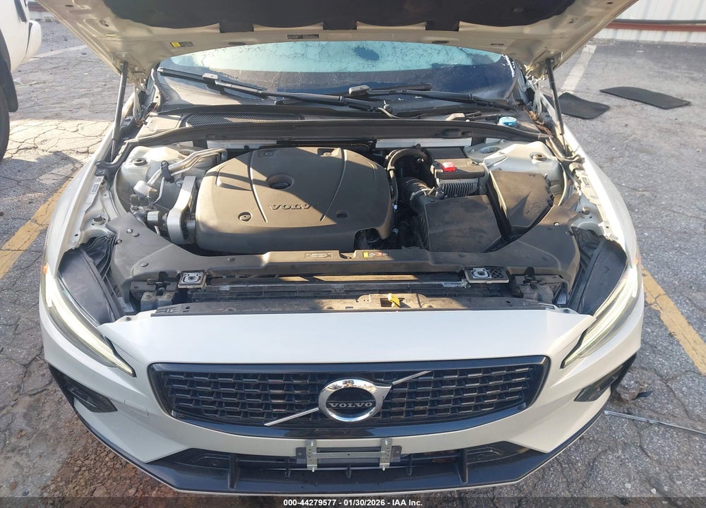 2021 VOLVO S60 T5 MOMENTUM VIN: 7JR102TZXMG107825