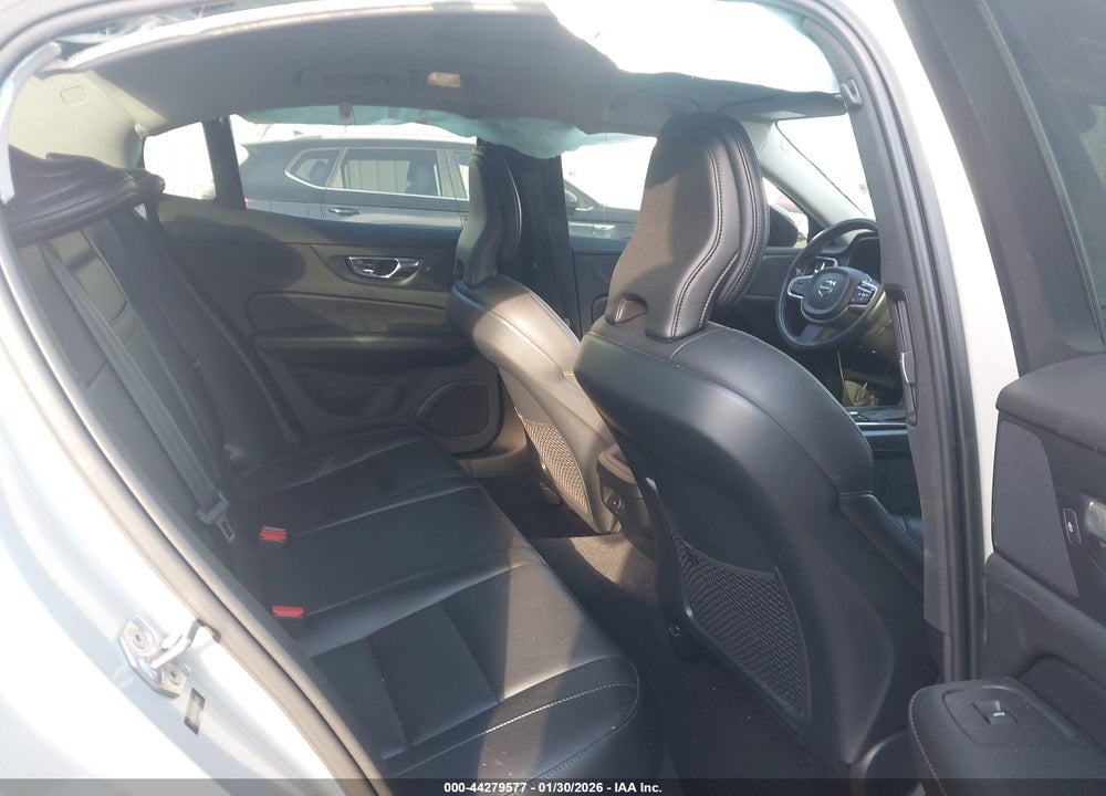 2021 VOLVO S60 T5 MOMENTUM VIN: 7JR102TZXMG107825