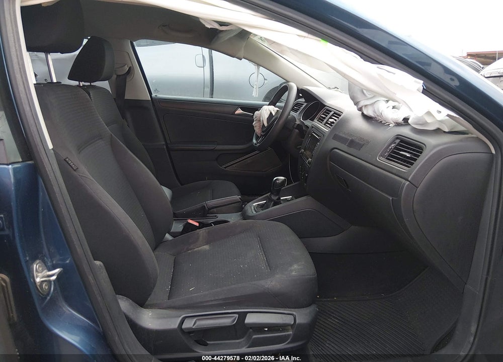 2015 VOLKSWAGEN JETTA 2.0L S VIN: 3VW2K7AJ9FM226818