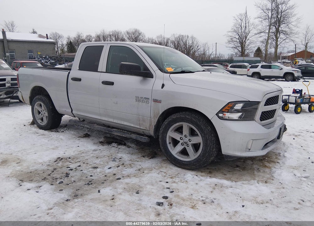 2018 RAM 1500 EXPRESS  4X4 6'4 BOX VIN: 1C6RR7FT1JS184370