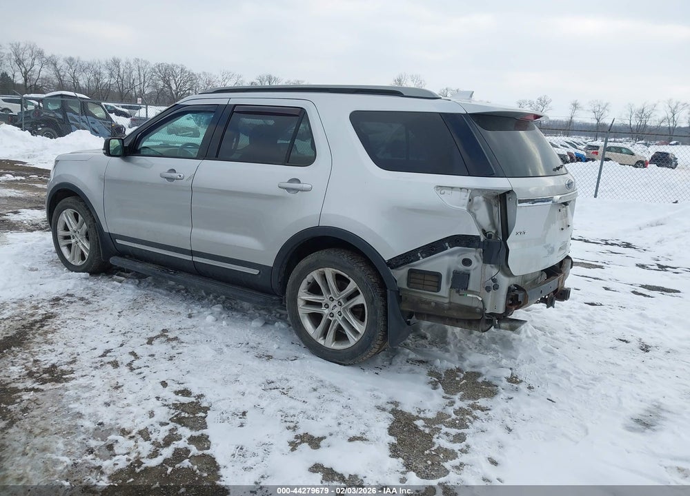 2017 FORD EXPLORER XLT VIN: 1FM5K8D87HGD37617