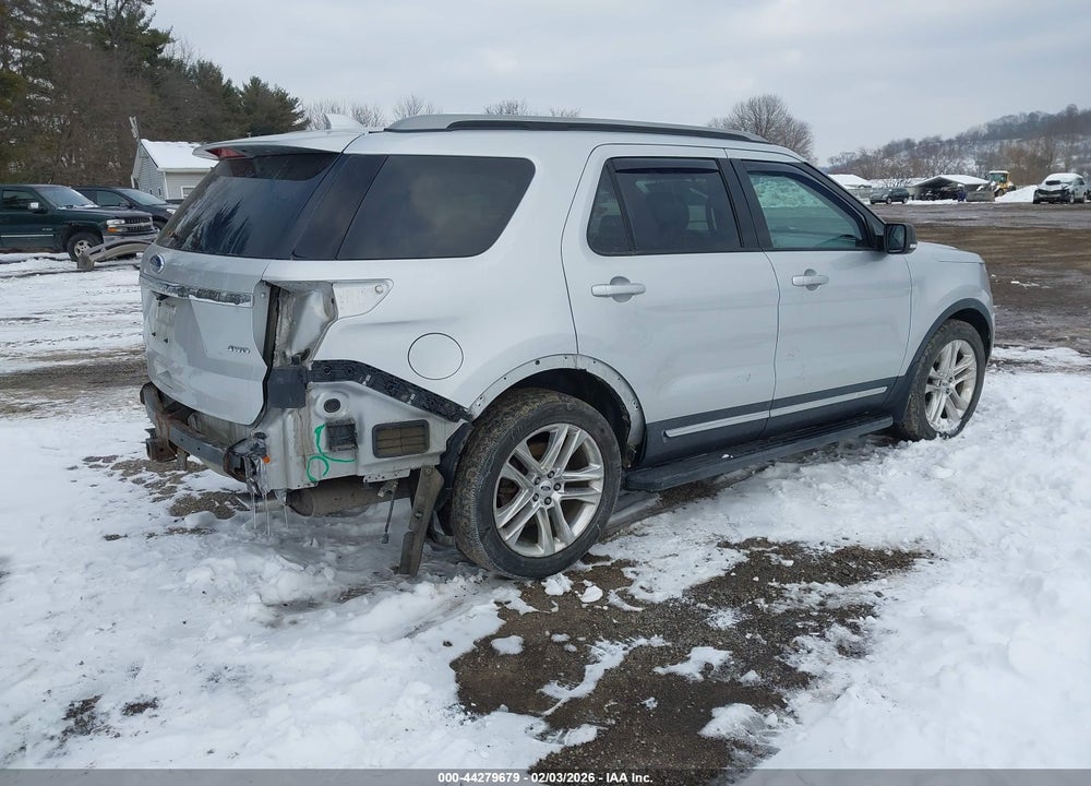 2017 FORD EXPLORER XLT VIN: 1FM5K8D87HGD37617