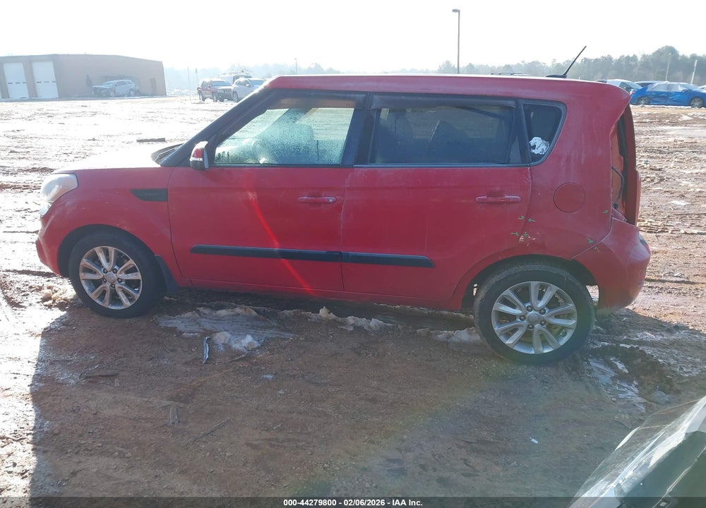 2013 KIA SOUL + VIN: KNDJT2A61D7580687