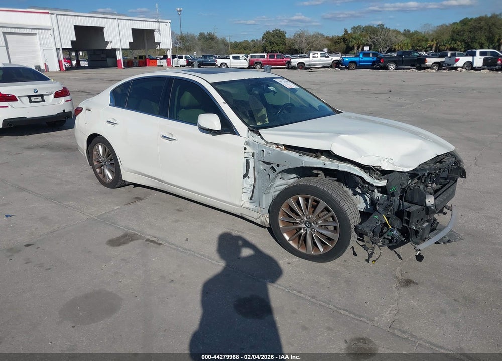 2018 INFINITI Q50 3.0T LUXE VIN: JN1EV7AP5JM359062