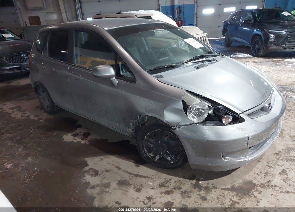 2007 HONDA FIT VIN: JHMGD37457S057272