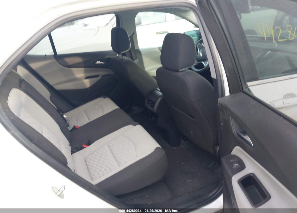 2018 CHEVROLET EQUINOX LT VIN: 2GNAXJEV4J6206478