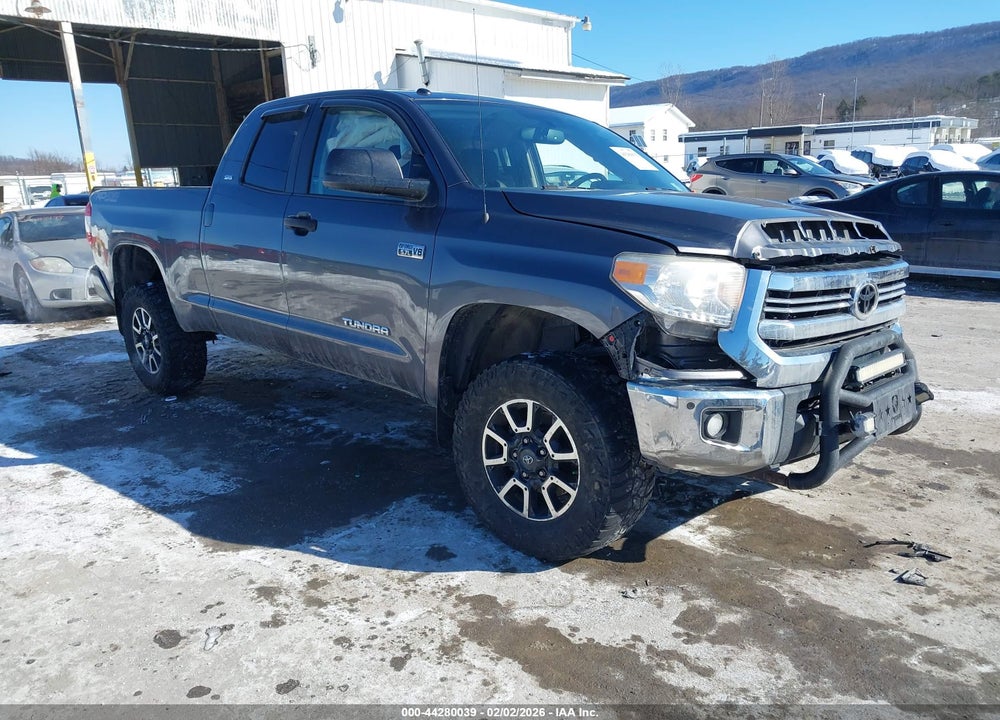 2016 TOYOTA TUNDRA SR5 5.7L V8 VIN: 5TFUY5F11GX545343