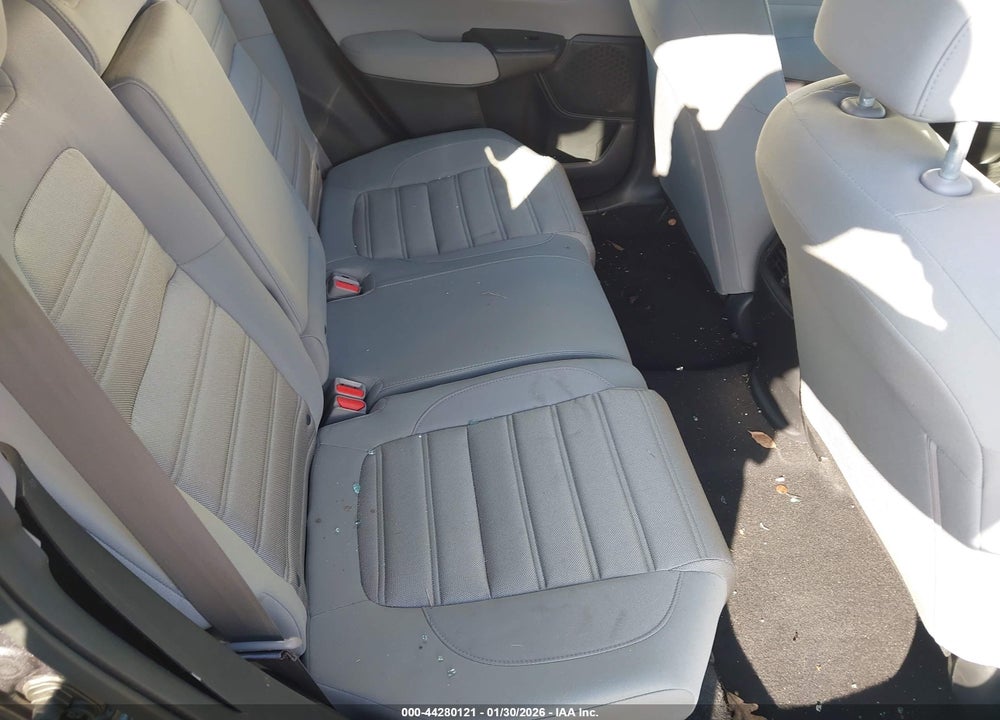 2017 HONDA CR-V LX VIN: 7FARW5H35HE013362