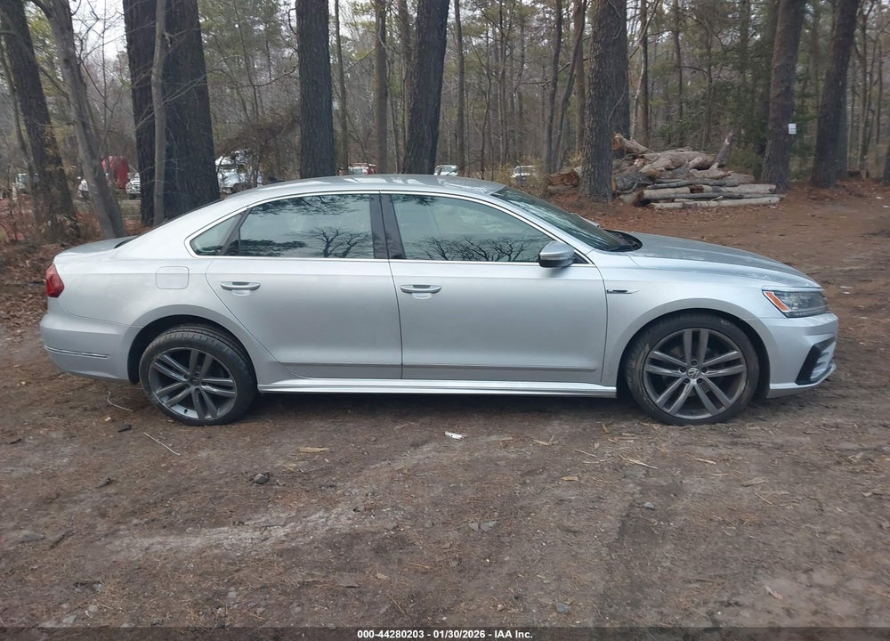 2017 VOLKSWAGEN PASSAT 1.8T R-LINE VIN: 1VWDT7A37HC085243
