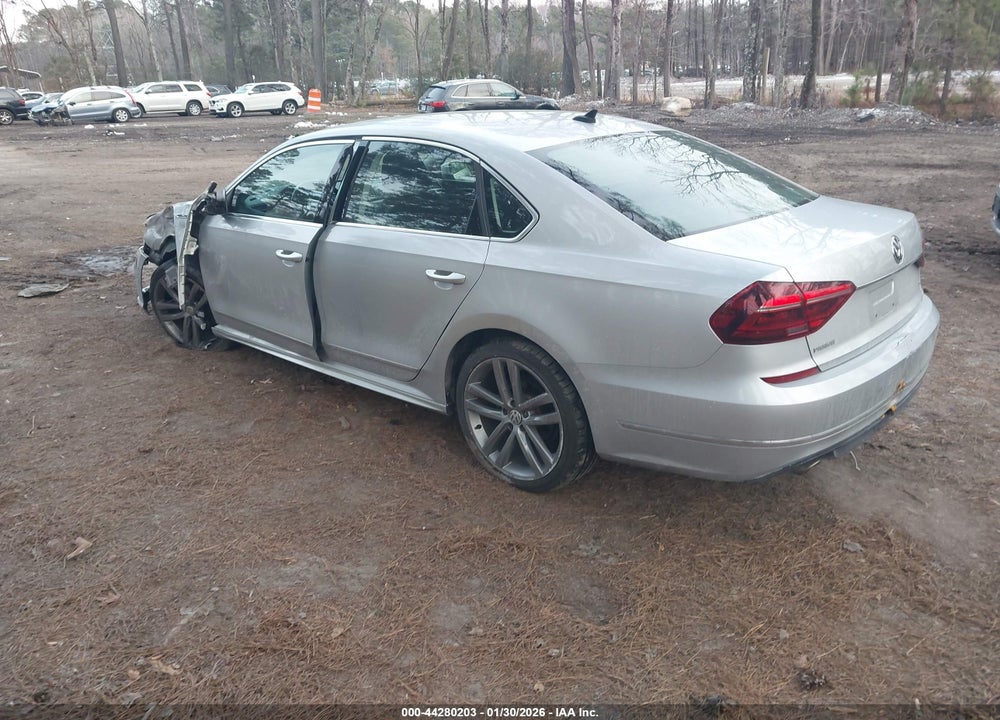 2017 VOLKSWAGEN PASSAT 1.8T R-LINE VIN: 1VWDT7A37HC085243