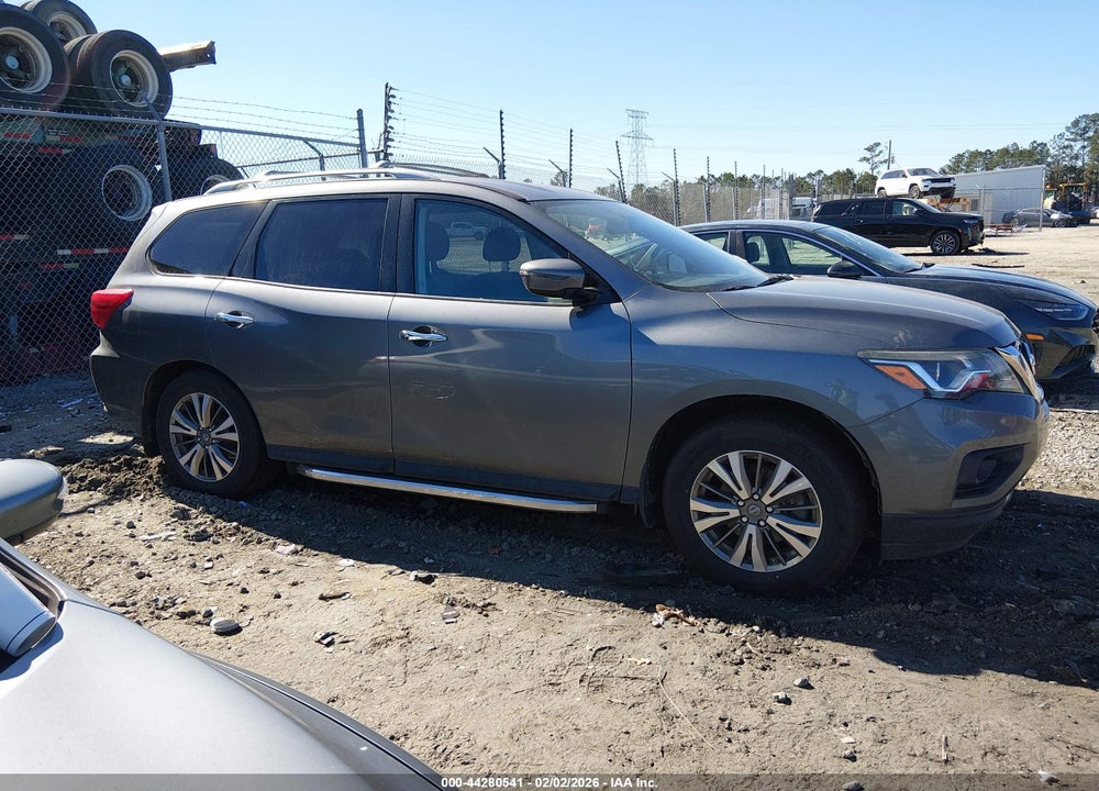 2018 NISSAN PATHFINDER SV VIN: 5N1DR2MN7JC639271