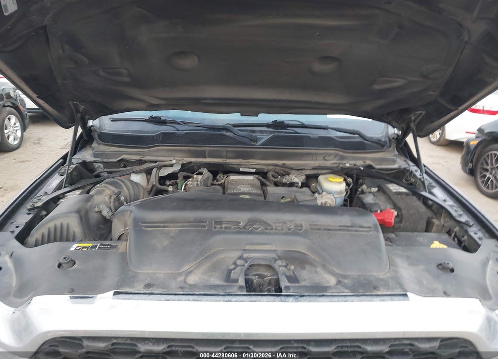 2022 RAM 2500 BIG HORN  4X4 6'4 BOX VIN: 3C6UR5DL6NG423183