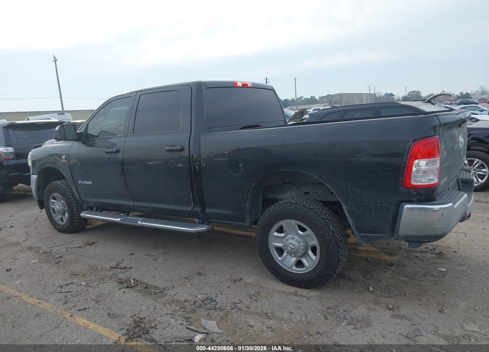 2022 RAM 2500 BIG HORN  4X4 6'4 BOX VIN: 3C6UR5DL6NG423183
