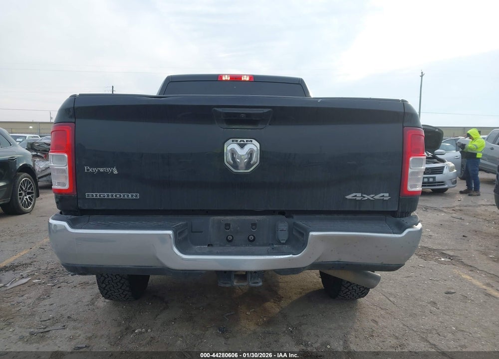 2022 RAM 2500 BIG HORN  4X4 6'4 BOX VIN: 3C6UR5DL6NG423183