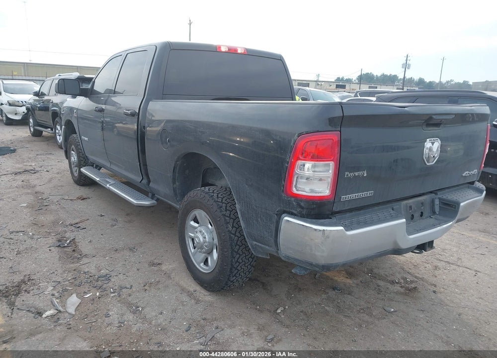 2022 RAM 2500 BIG HORN  4X4 6'4 BOX VIN: 3C6UR5DL6NG423183